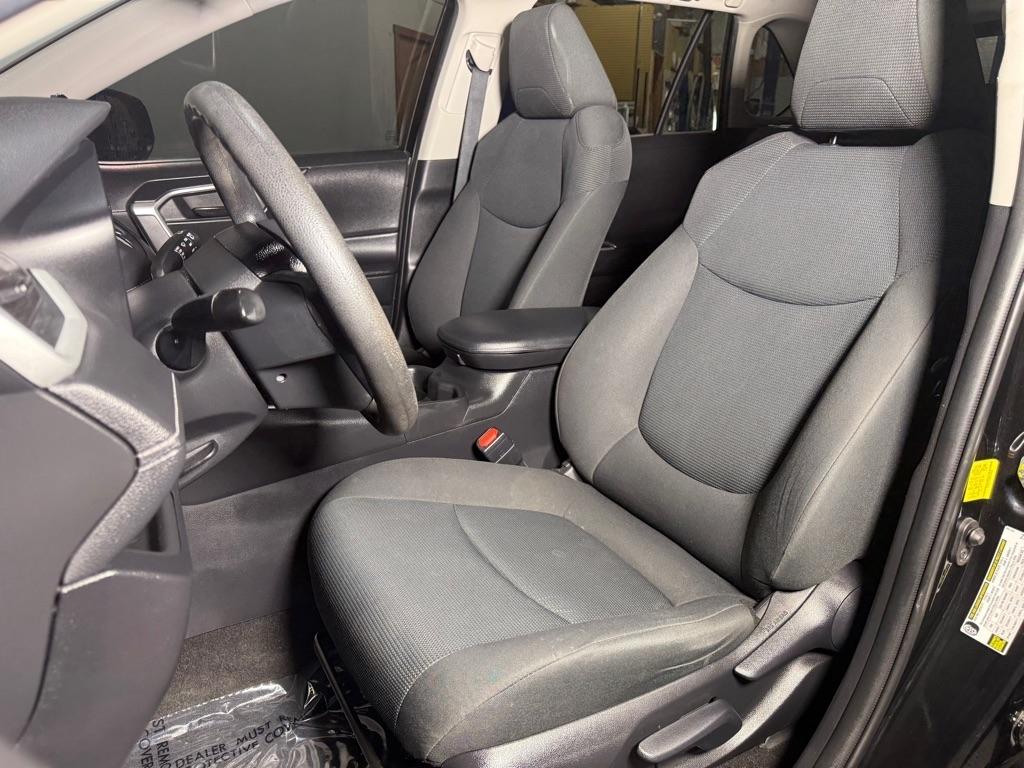 Toyota RAV4  2021