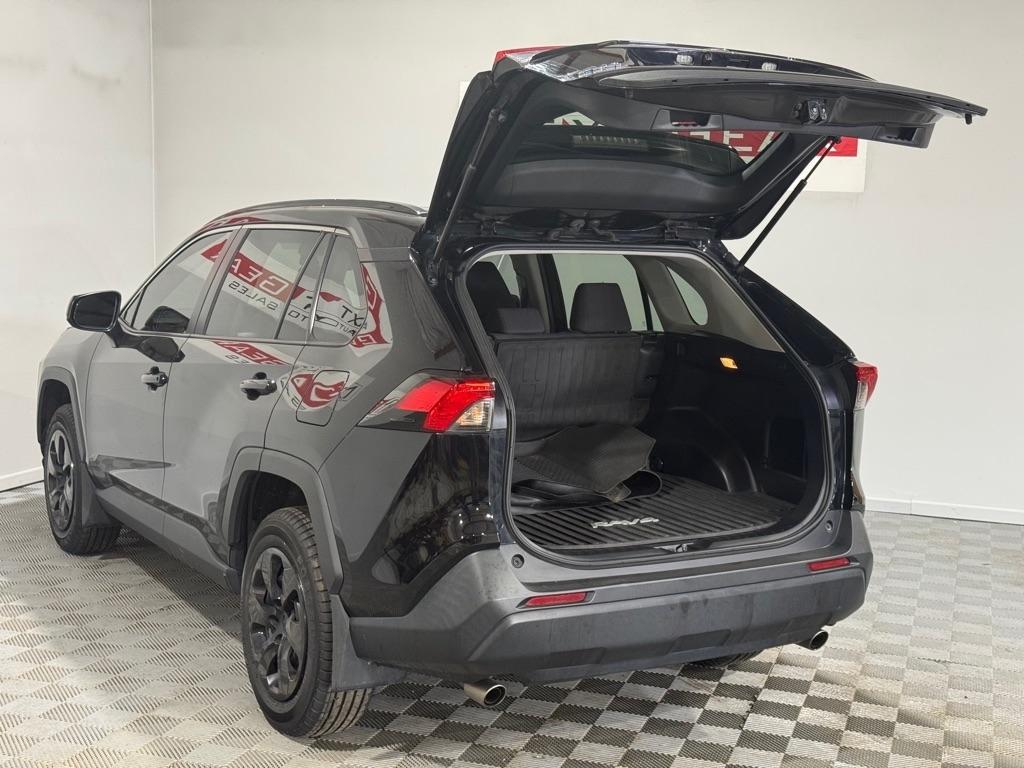 Toyota RAV4  2021
