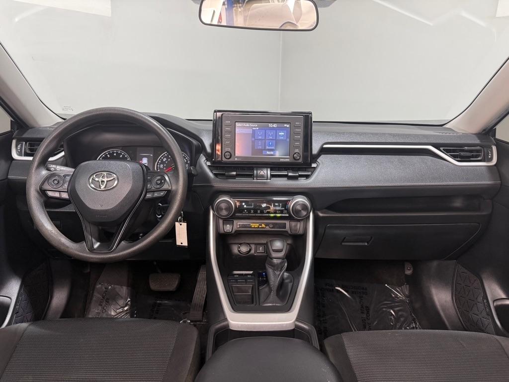 Toyota RAV4  2021