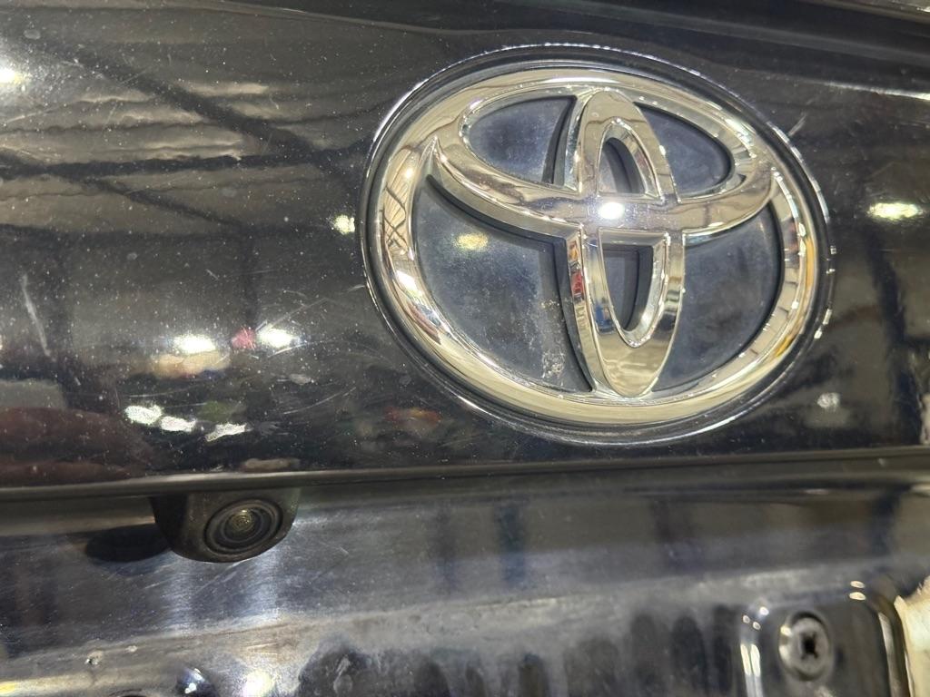 Toyota RAV4  2021