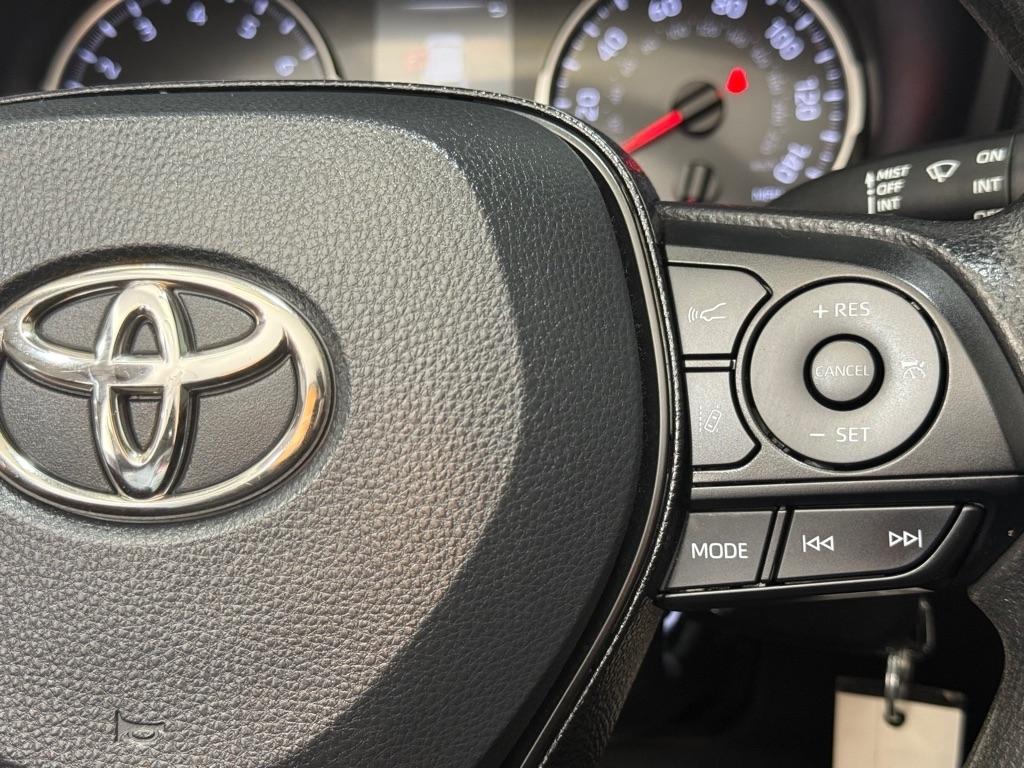 Toyota RAV4  2021