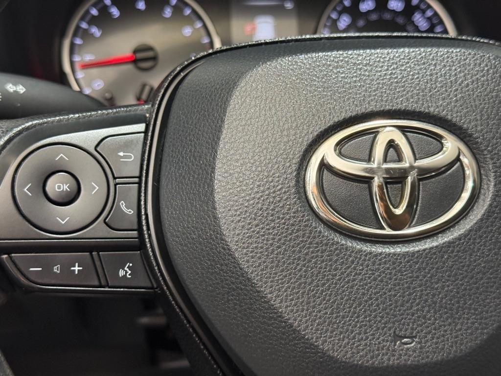 Toyota RAV4  2021