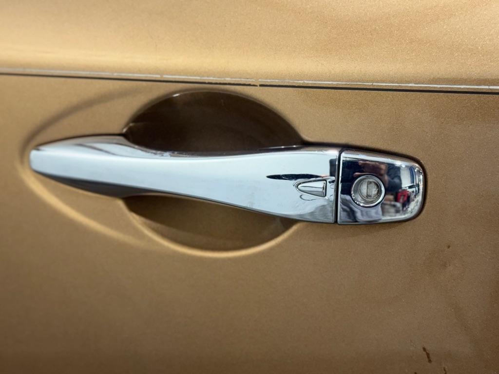 Nissan Pathfinder  2017