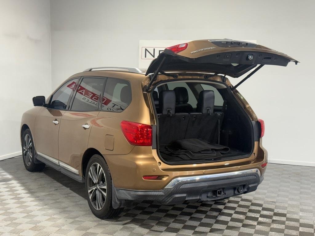 Nissan Pathfinder  2017