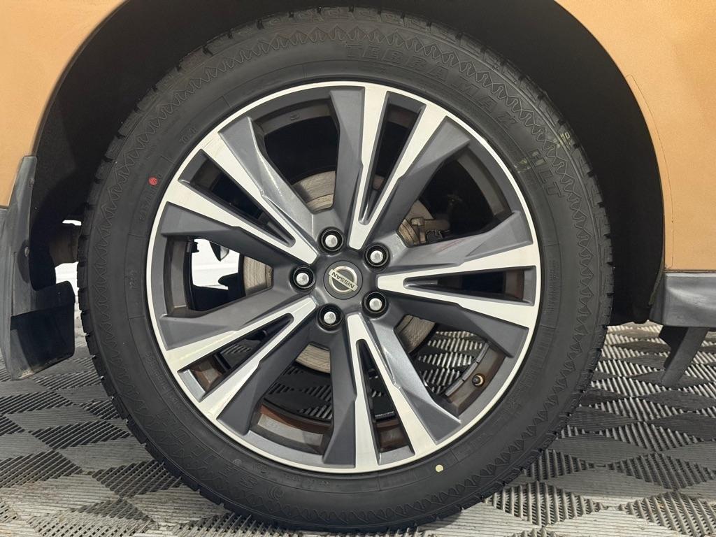 Nissan Pathfinder  2017