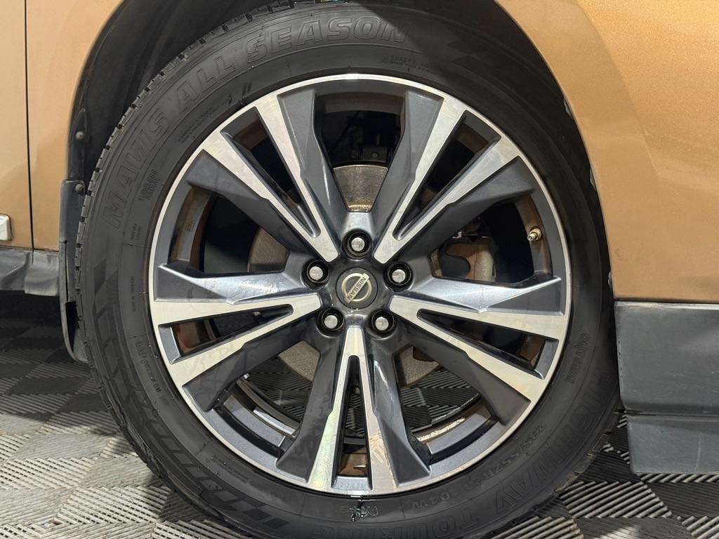 Nissan Pathfinder  2017