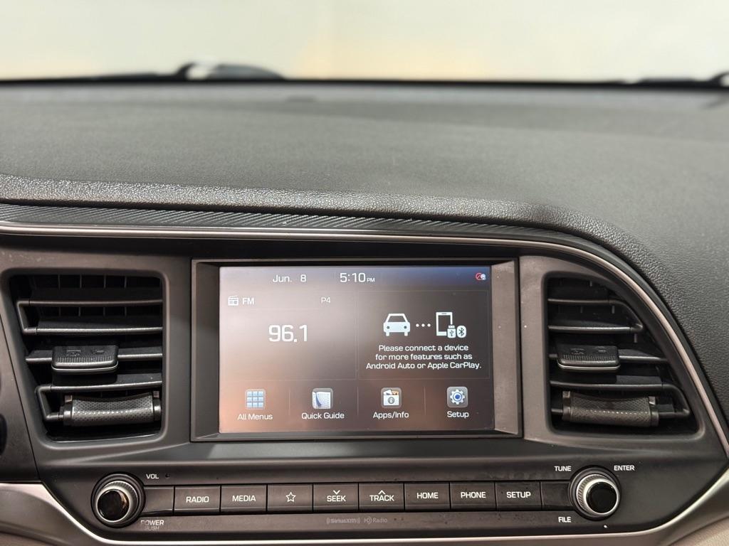 Hyundai Elantra Limited 2020