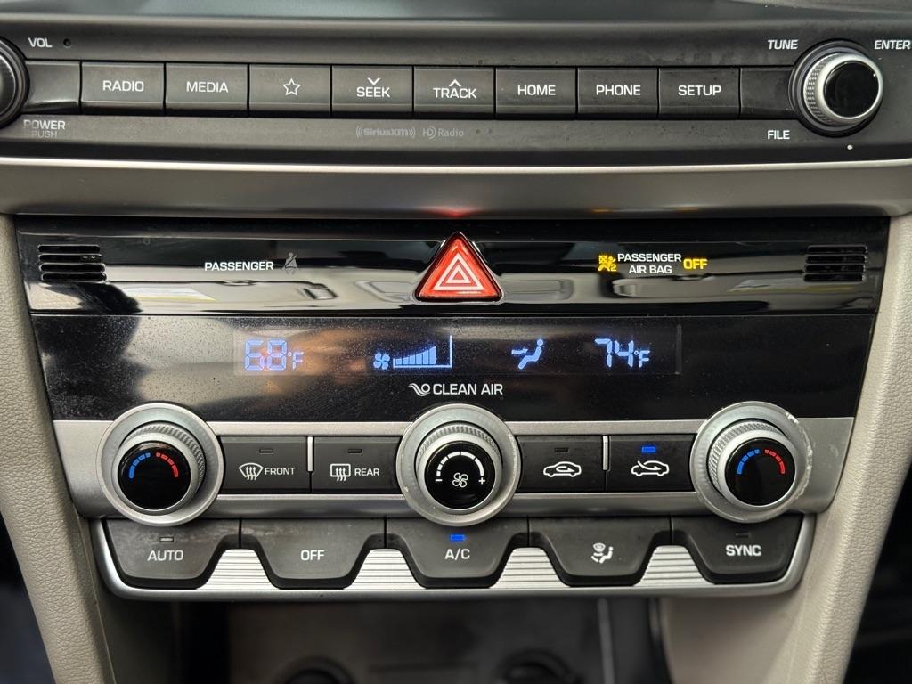 Hyundai Elantra Limited 2020