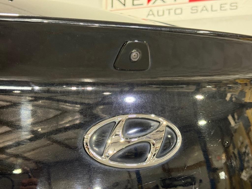 Hyundai Elantra Limited 2020
