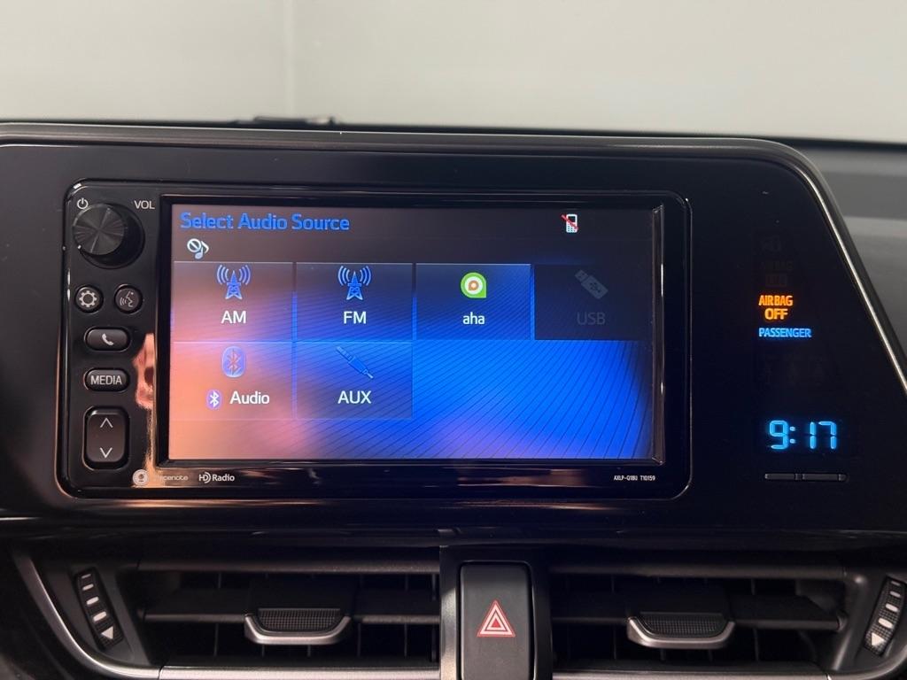 Toyota C-HR XLE 2018