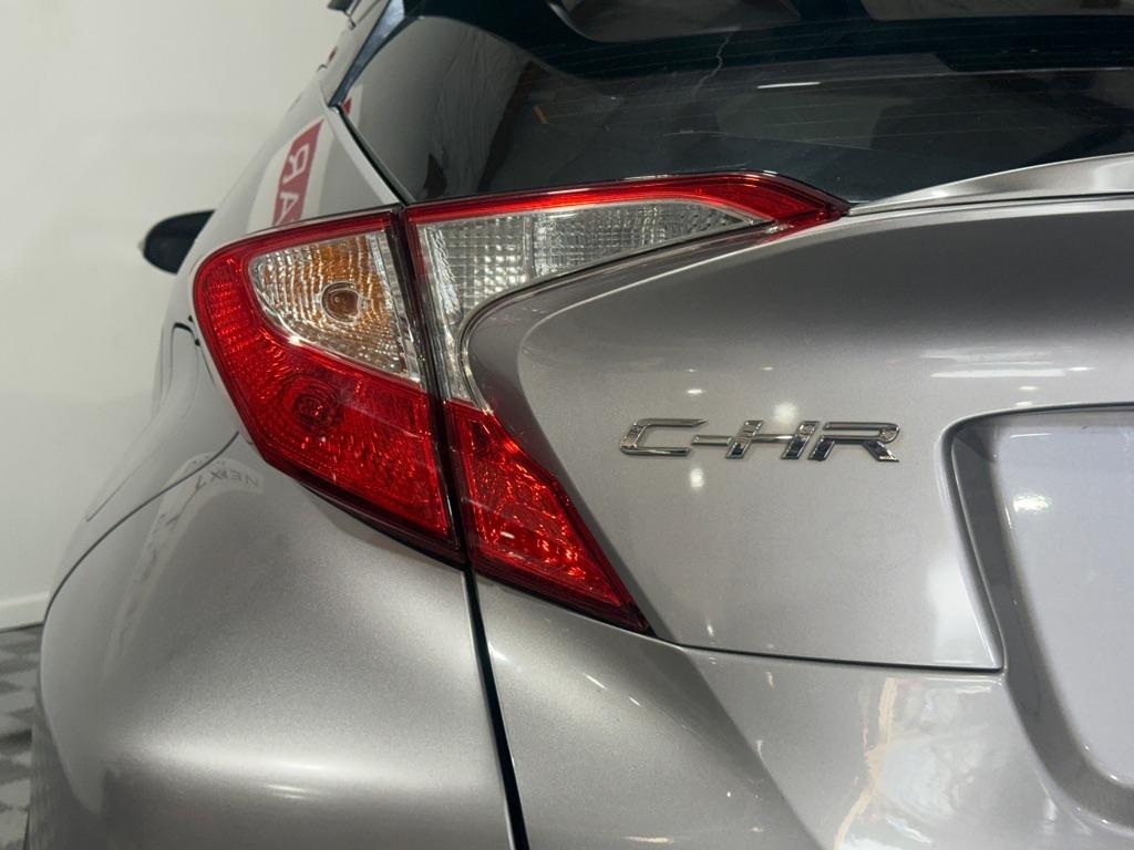 Toyota C-HR XLE 2018
