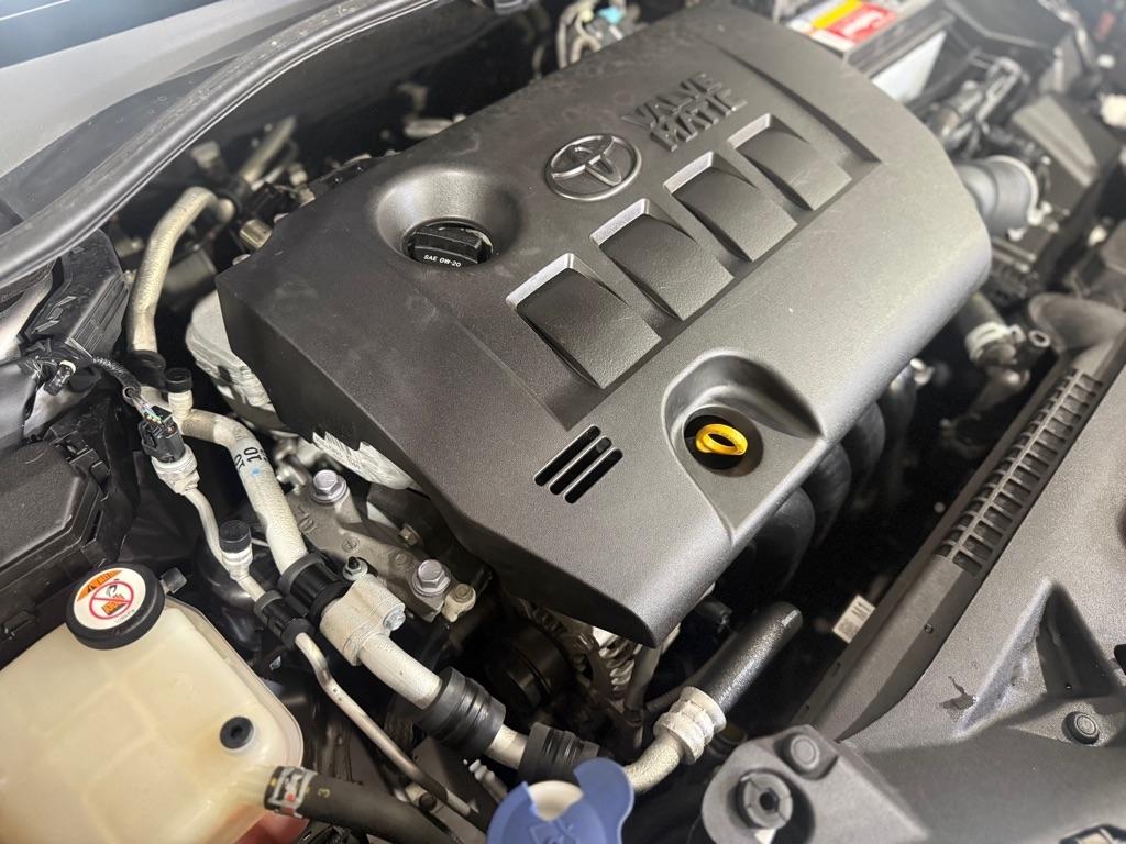 Toyota C-HR XLE 2018