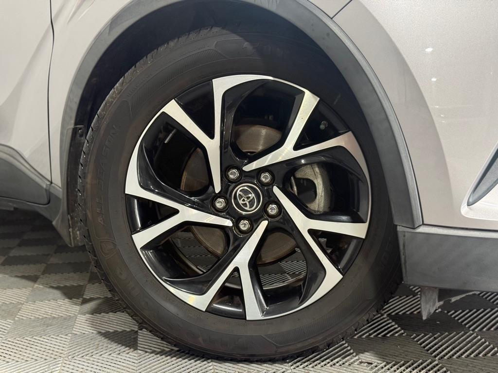 Toyota C-HR XLE 2018