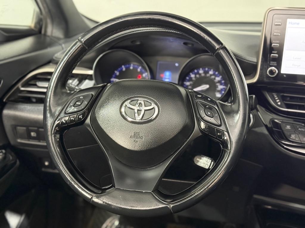 Toyota C-HR XLE 2019
