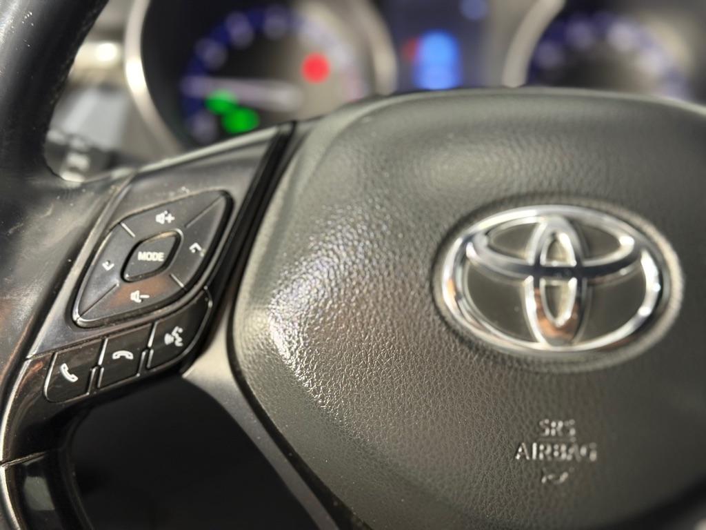 Toyota C-HR XLE 2019