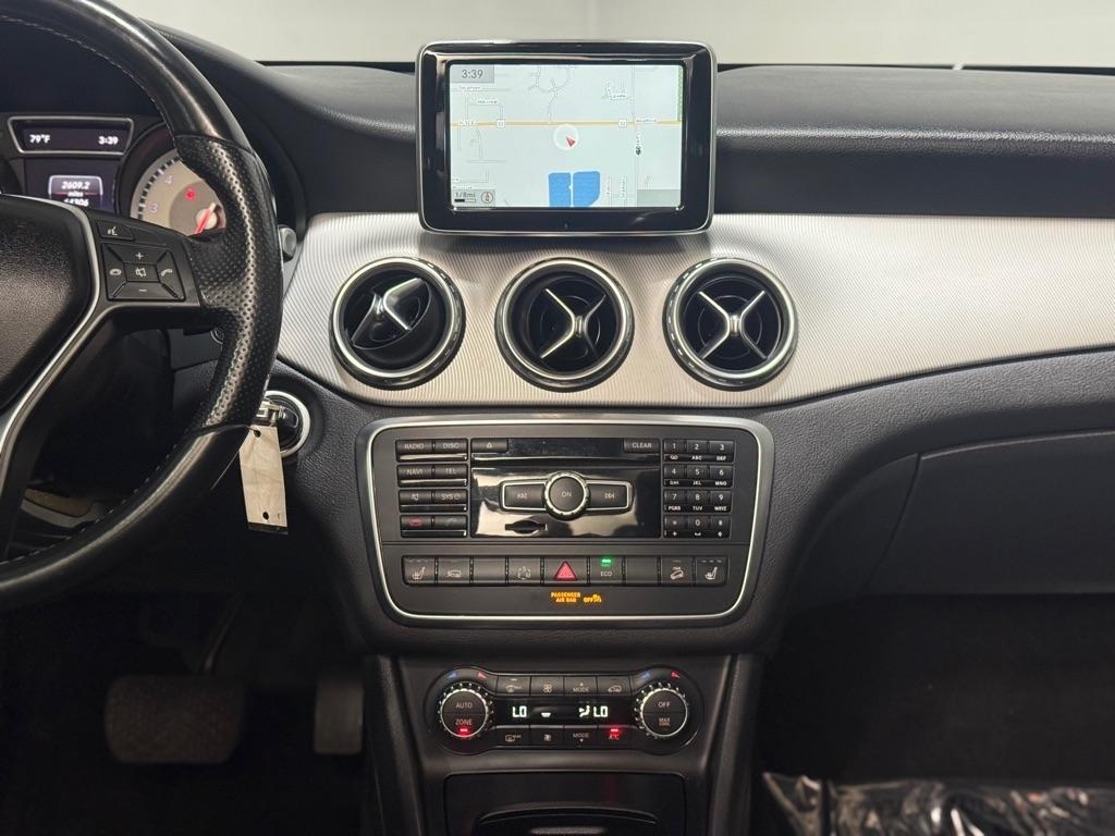 Mercedes-Benz GLA-Class GLA250 4MATIC 2015