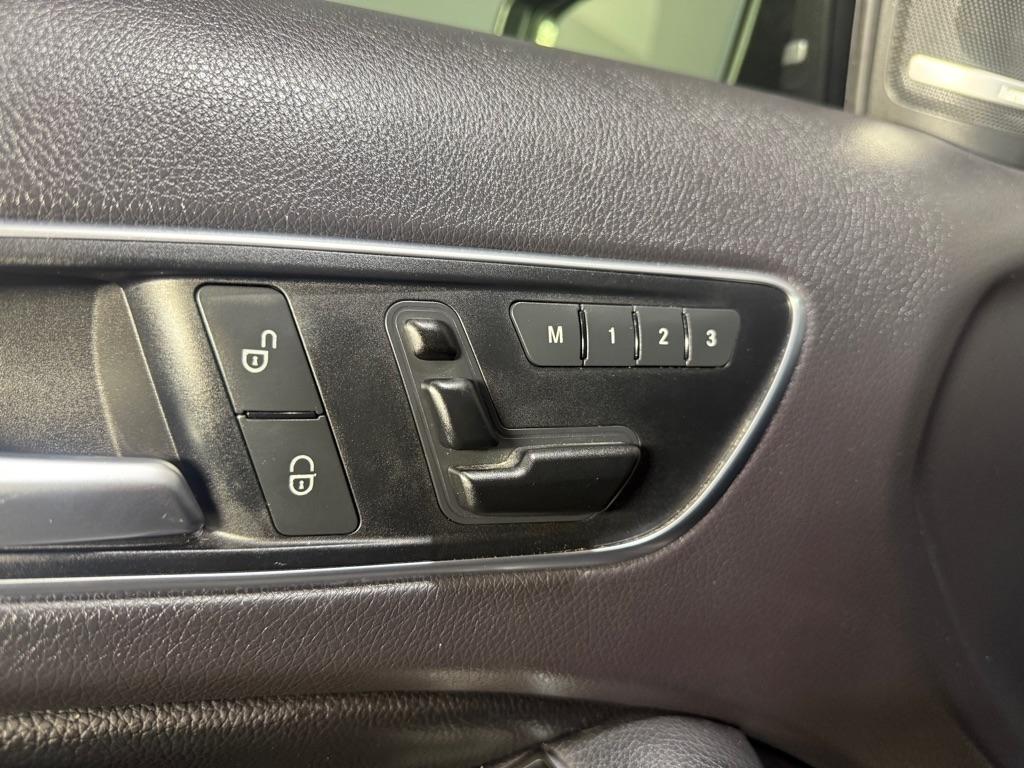 Mercedes-Benz GLA-Class GLA250 4MATIC 2015