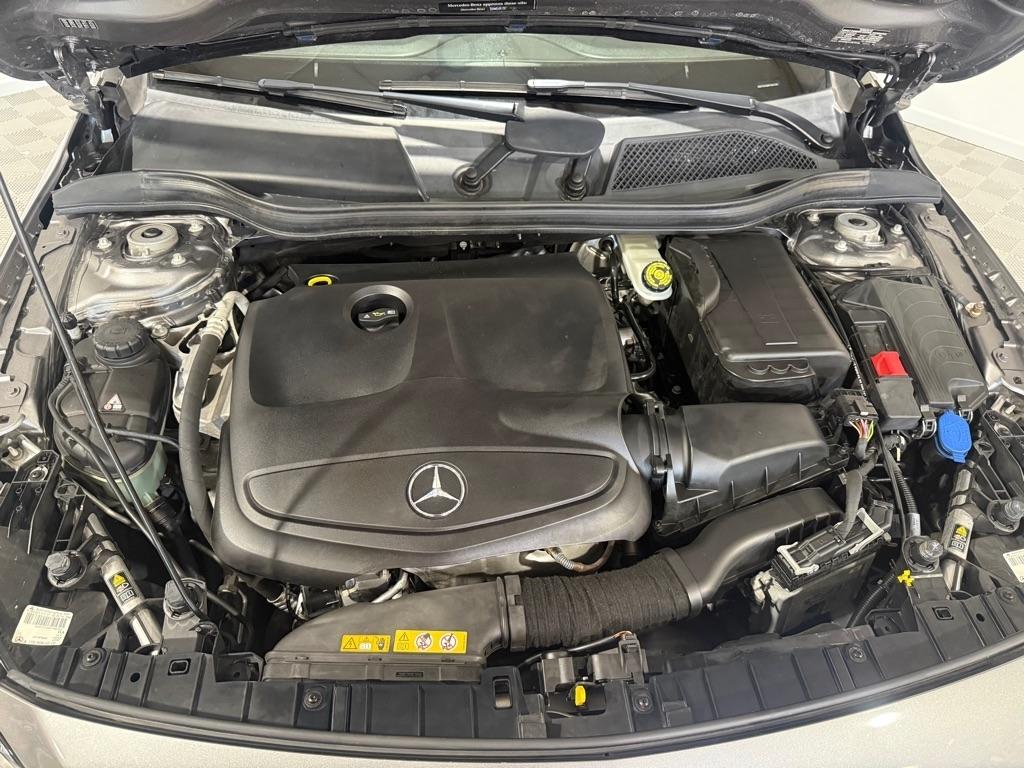 Mercedes-Benz GLA-Class GLA250 4MATIC 2015