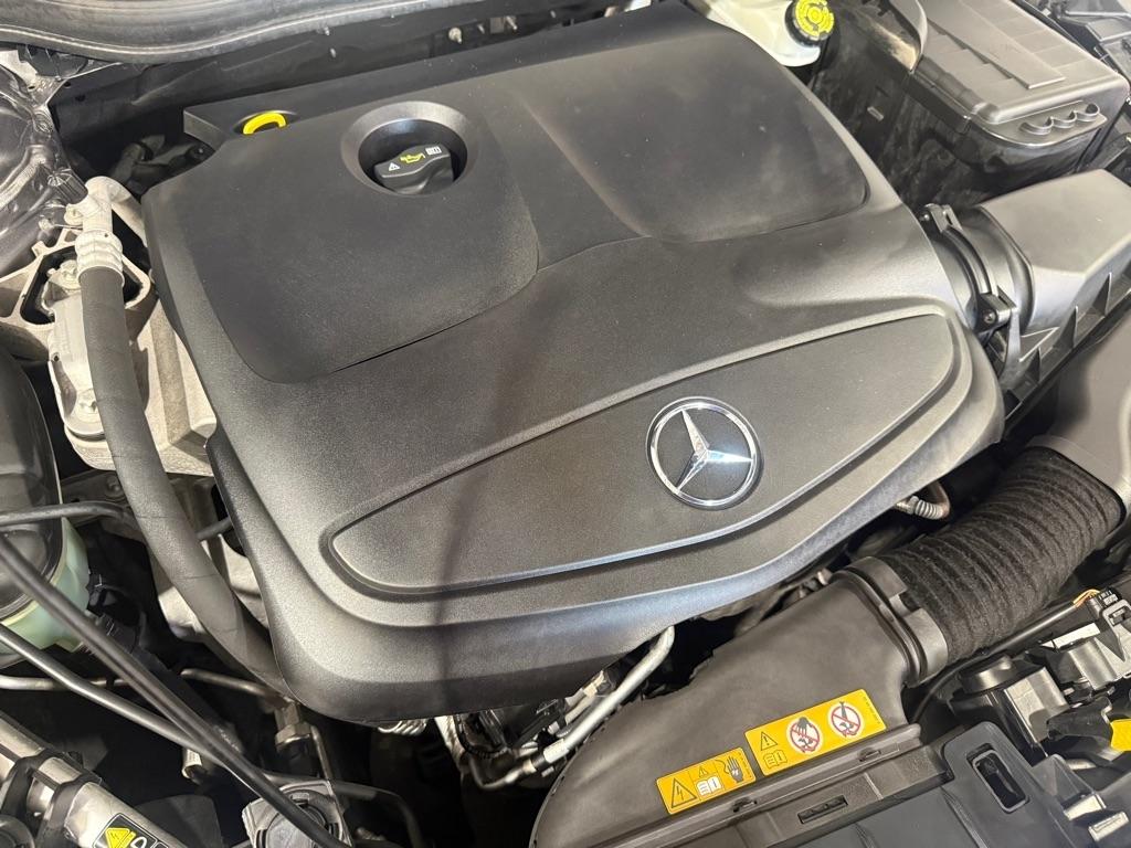 Mercedes-Benz GLA-Class GLA250 4MATIC 2015