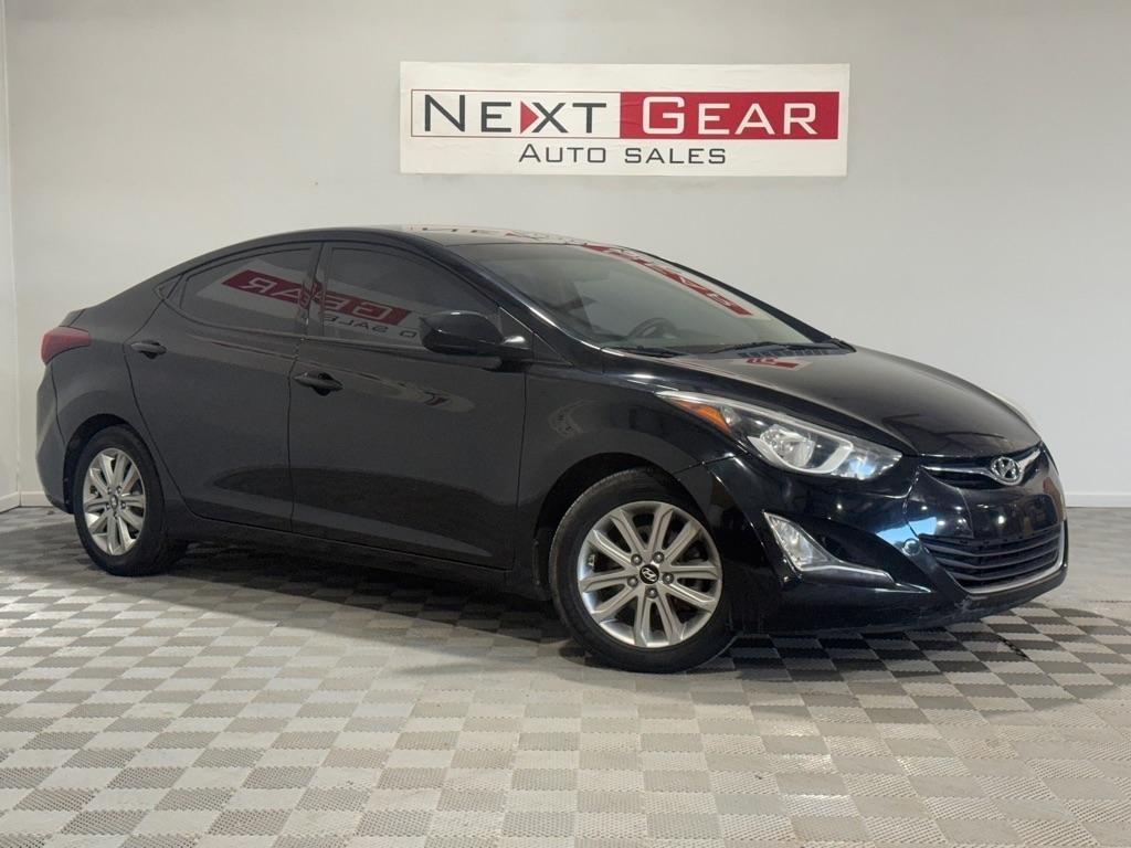 Hyundai Elantra SE 6AT 2015