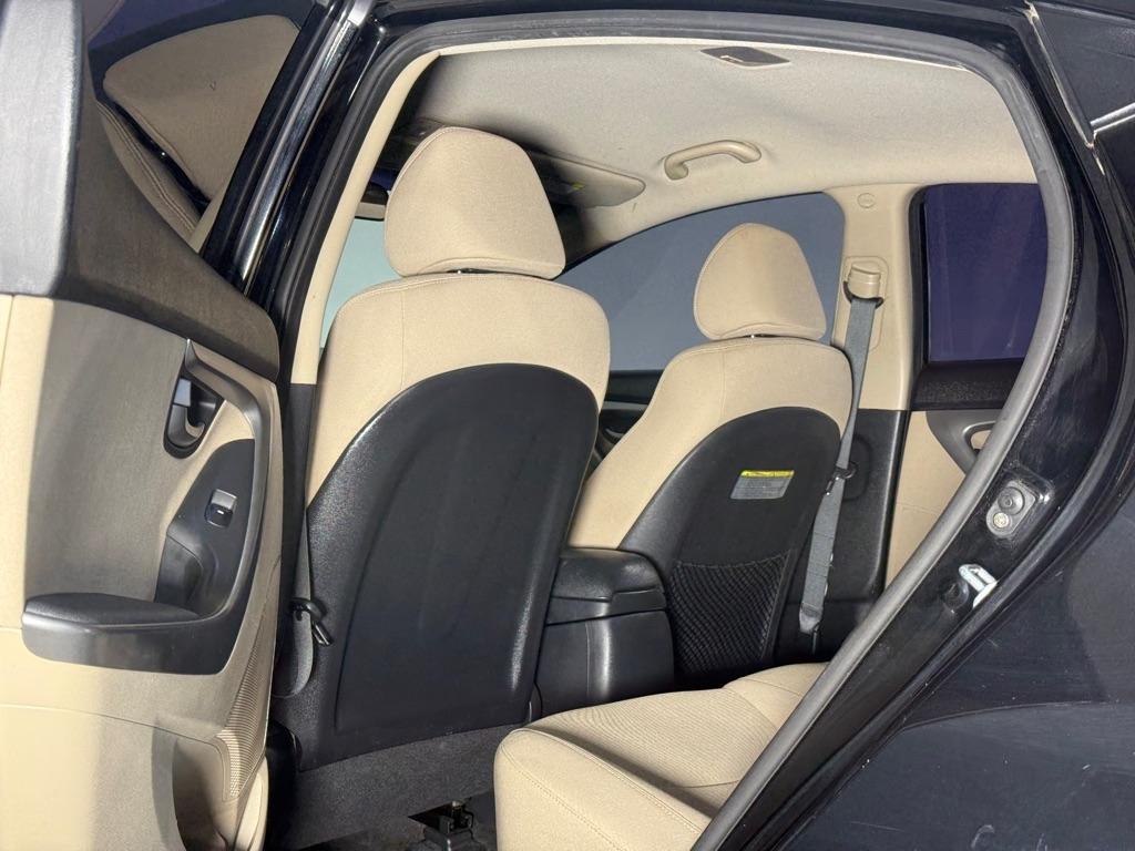 Hyundai Elantra SE 6AT 2015