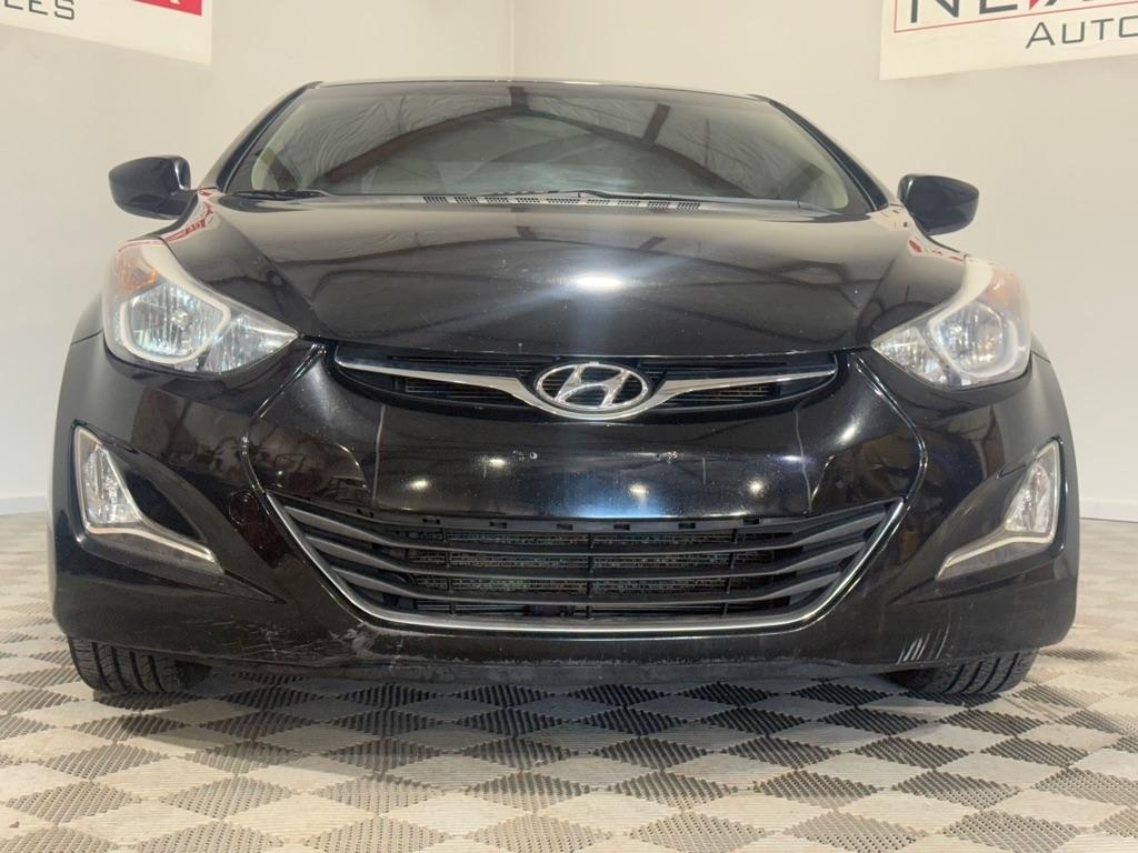 Hyundai Elantra SE 6AT 2015
