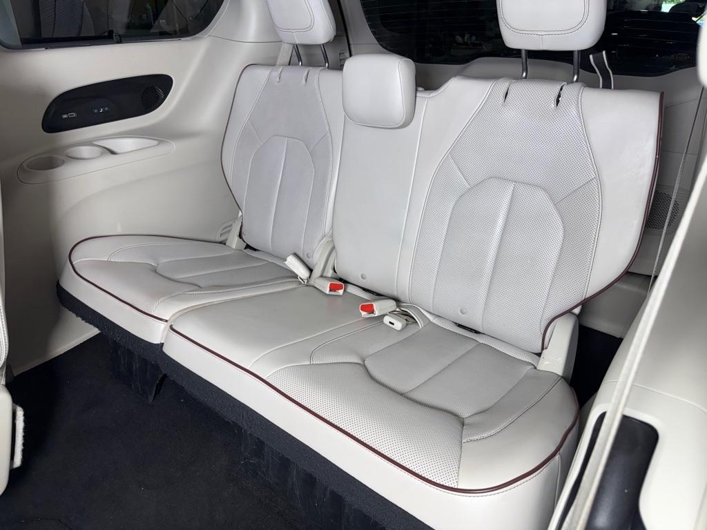 Chrysler Pacifica Limited 2017