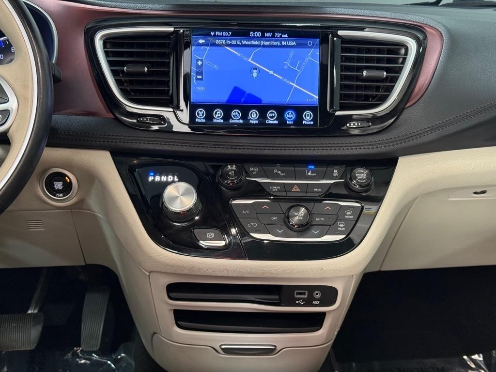 Chrysler Pacifica Limited 2017