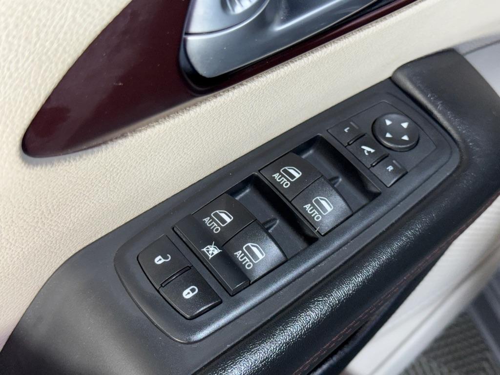 Chrysler Pacifica Limited 2017