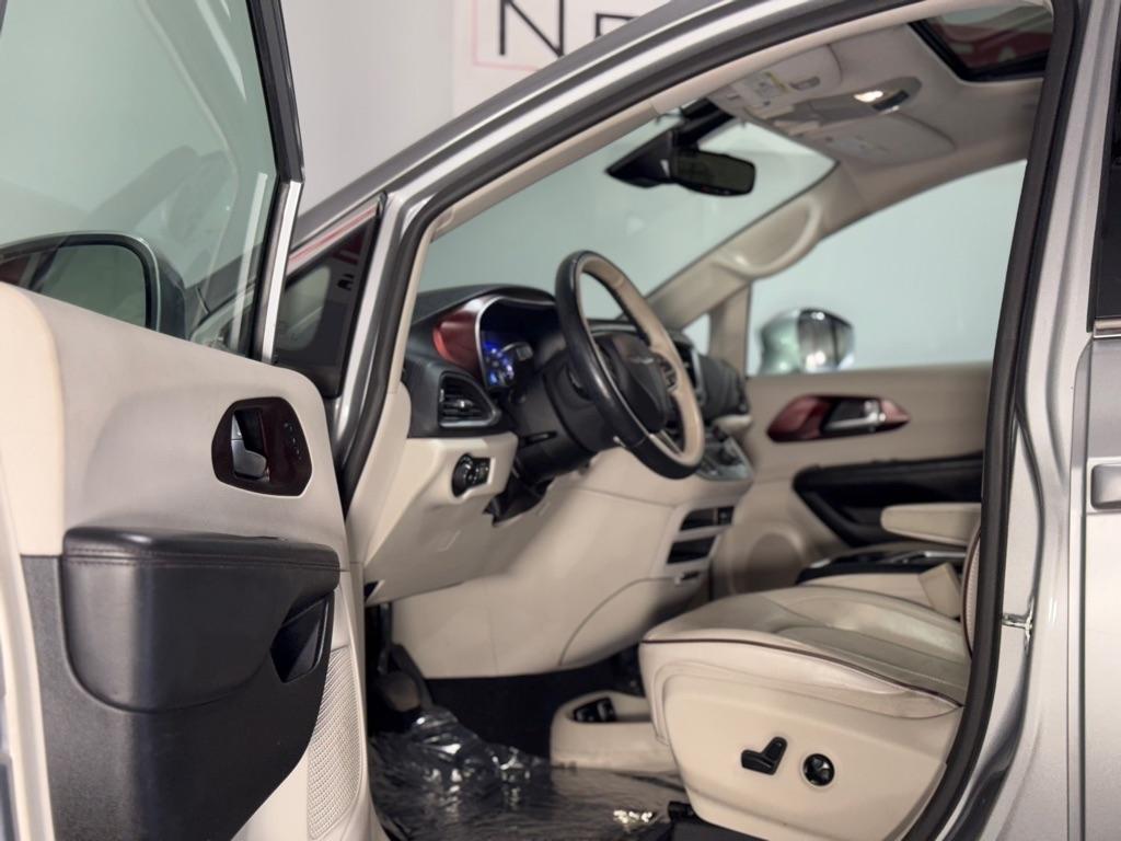Chrysler Pacifica Limited 2017
