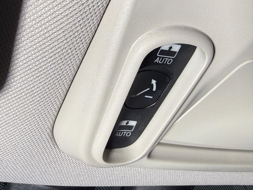 Chrysler Pacifica Limited 2017
