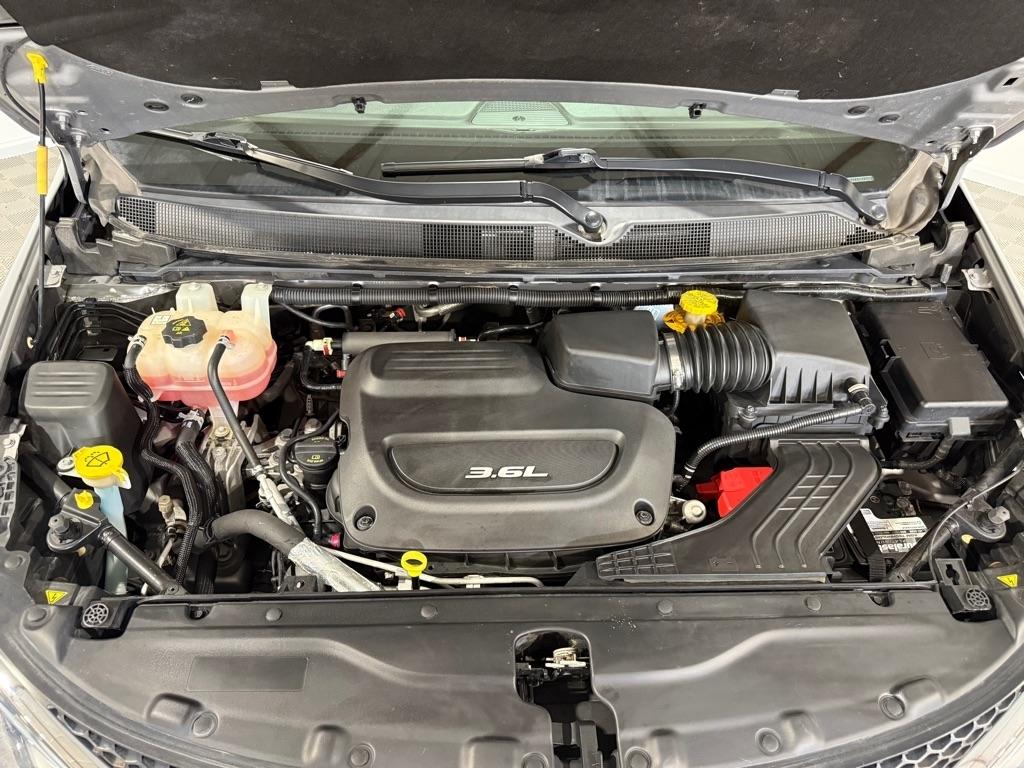 Chrysler Pacifica Limited 2017