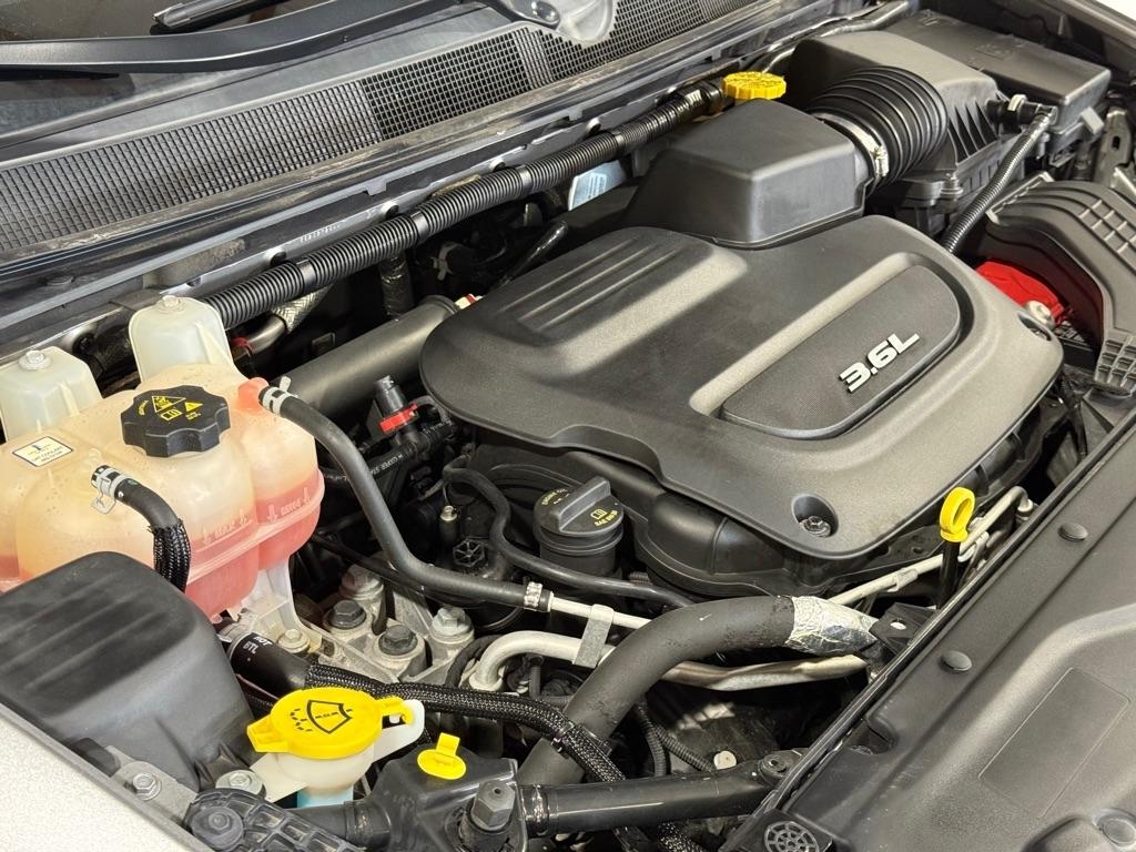 Chrysler Pacifica Limited 2017
