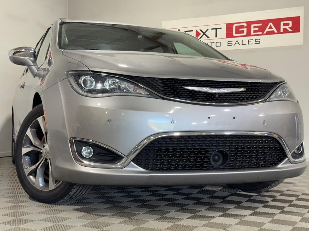 Chrysler Pacifica Limited 2017