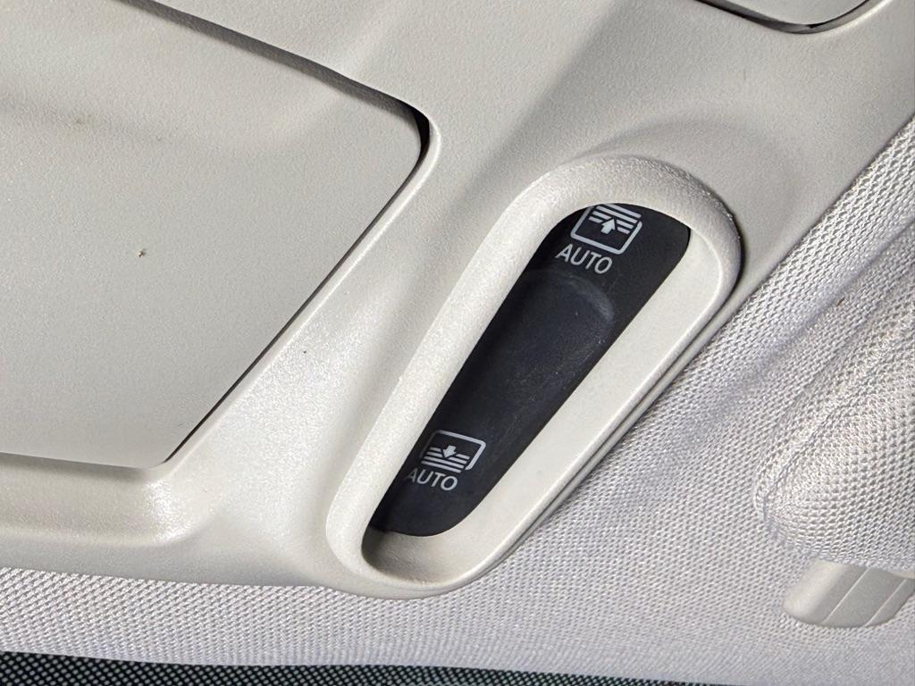 Chrysler Pacifica Limited 2017