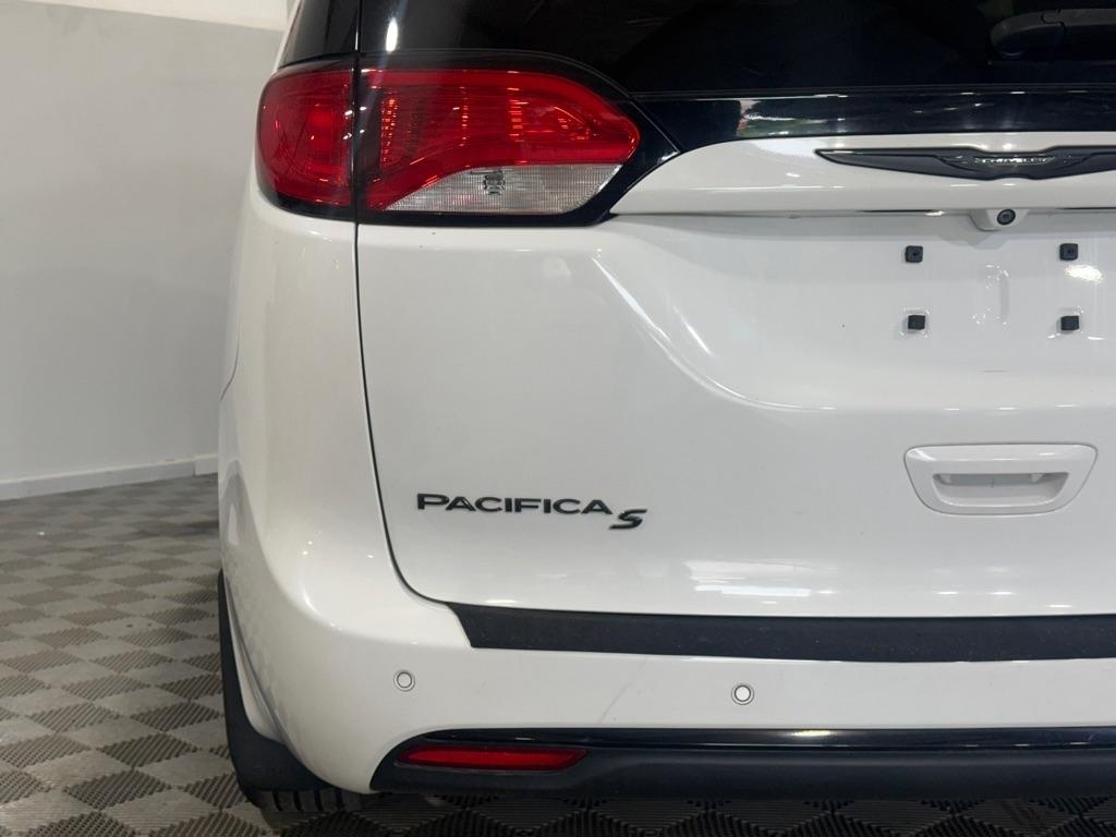 Chrysler Pacifica Limited 2019