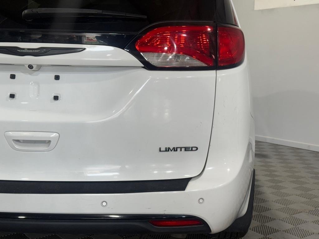 Chrysler Pacifica Limited 2019