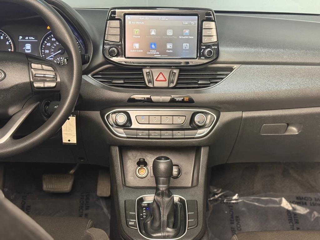 Hyundai Elantra GT 2.0L 6M 2018