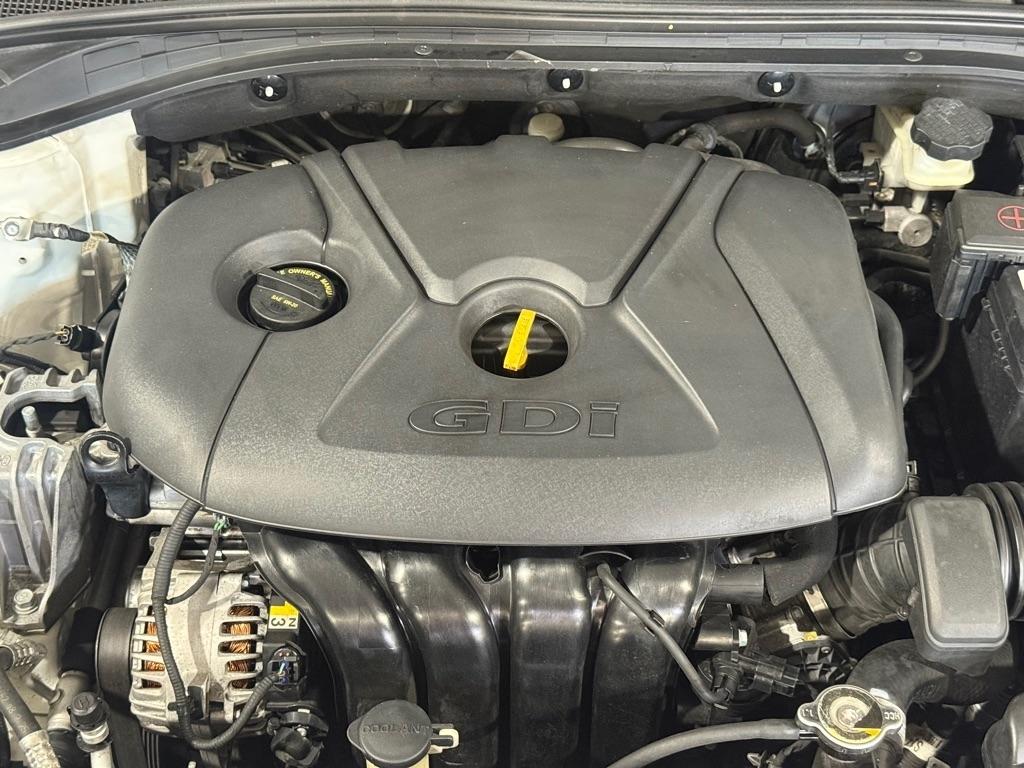 Hyundai Elantra GT 2.0L 6M 2018