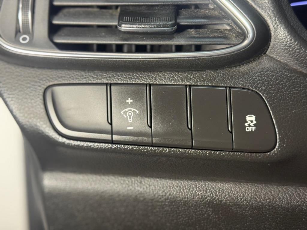 Hyundai Elantra GT 2.0L 6M 2018