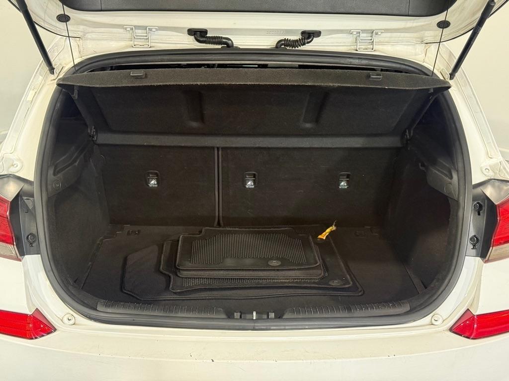 Hyundai Elantra GT 2.0L 6M 2018