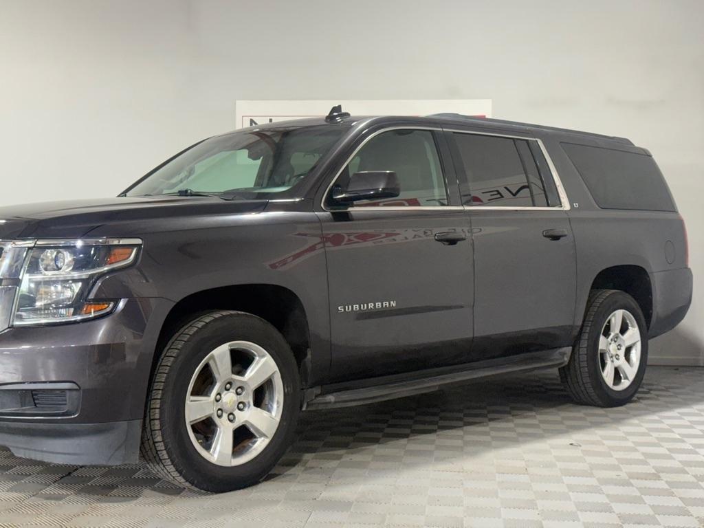 Chevrolet Suburban LT 4WD 2016