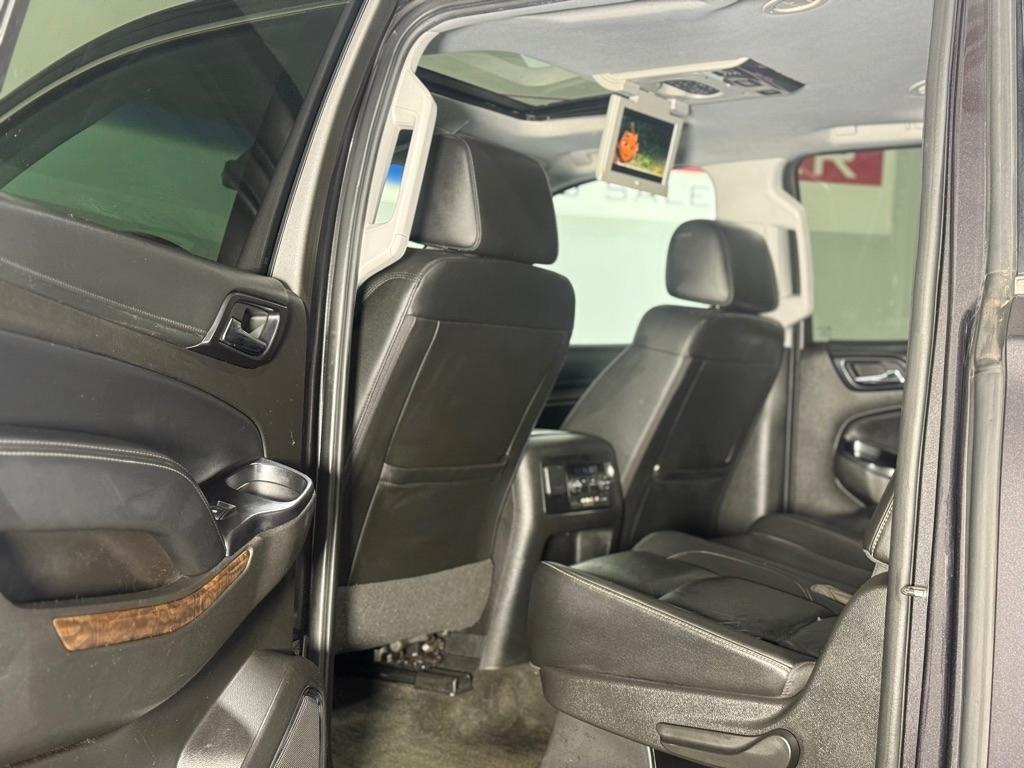 Chevrolet Suburban LT 4WD 2016