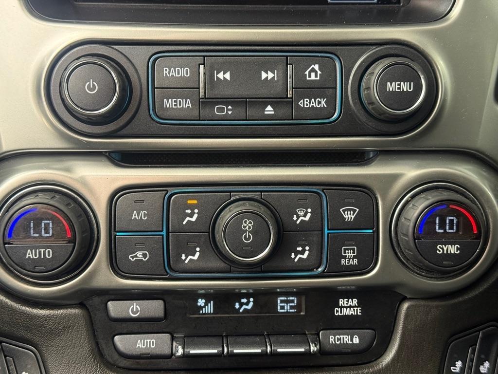 Chevrolet Suburban LT 4WD 2016