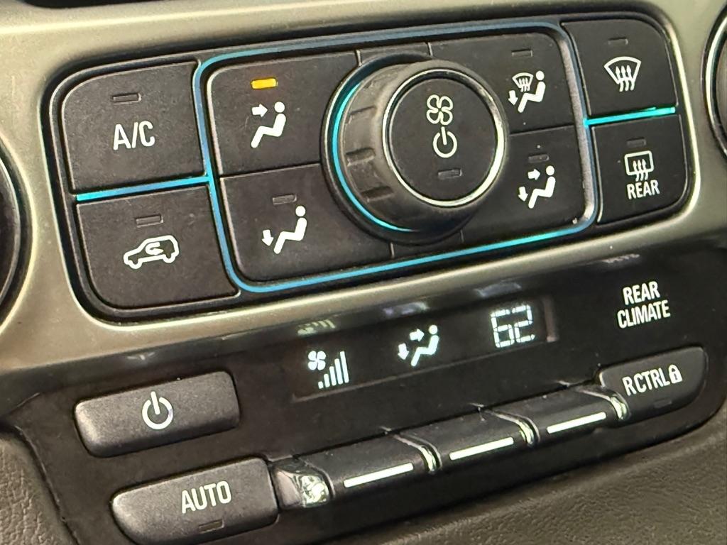 Chevrolet Suburban LT 4WD 2016