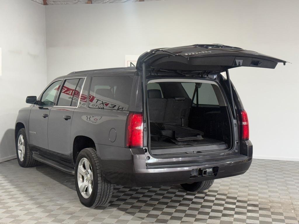 Chevrolet Suburban LT 4WD 2016