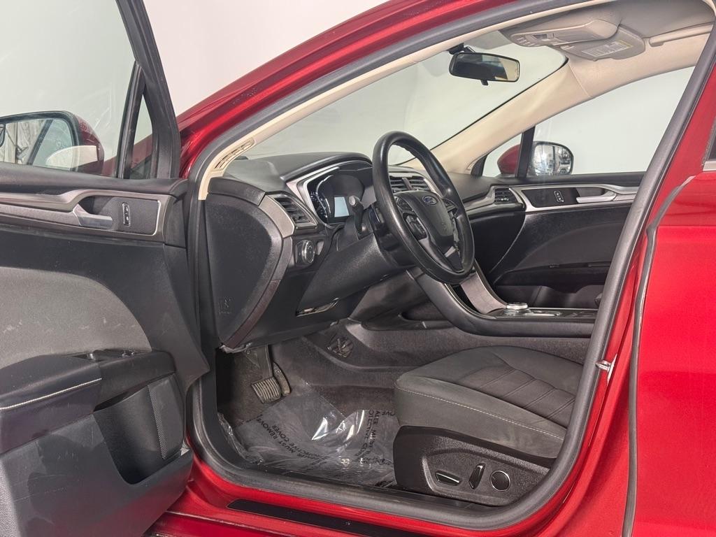 Ford Fusion SE 2017