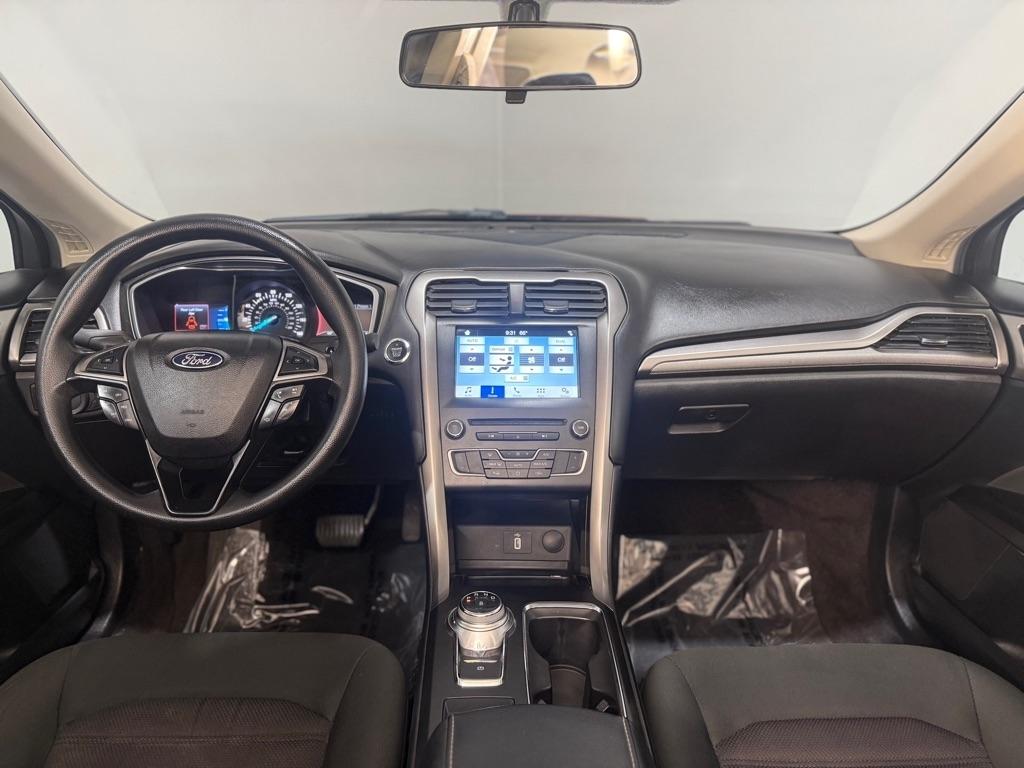 Ford Fusion SE 2017