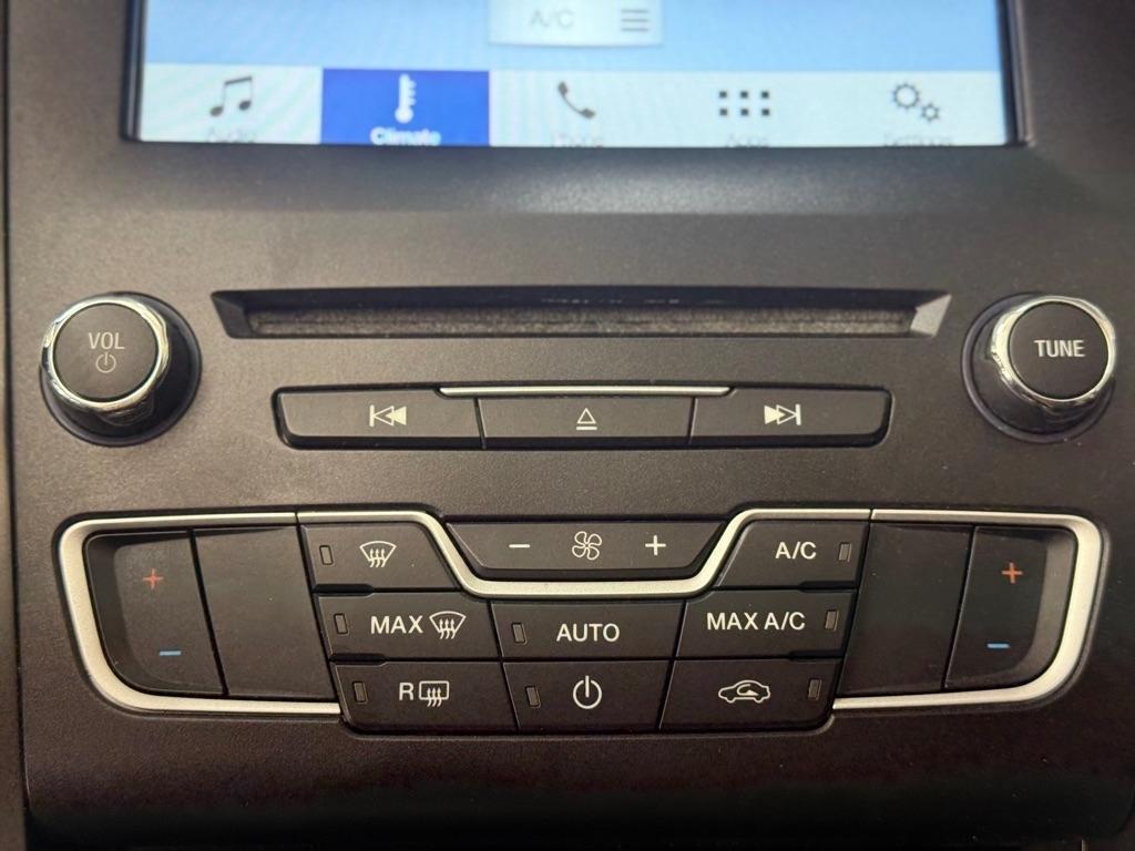 Ford Fusion SE 2017