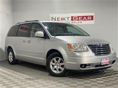 2010 Chrysler Town & Country 